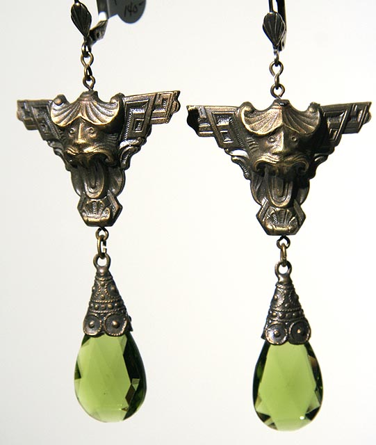 nouveau griffin olive drops