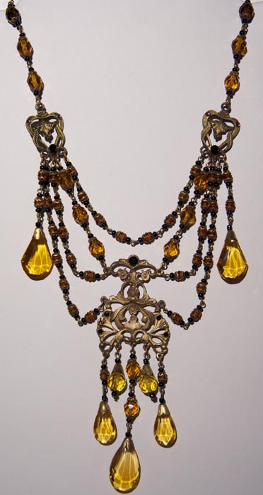 02_butterfly_lady_cameo